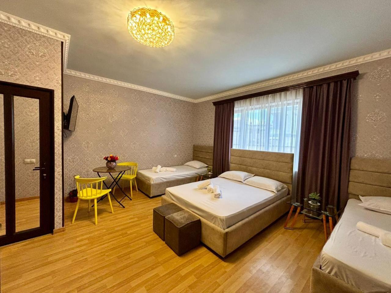 Styopa Hotel Yerevan Exterior foto