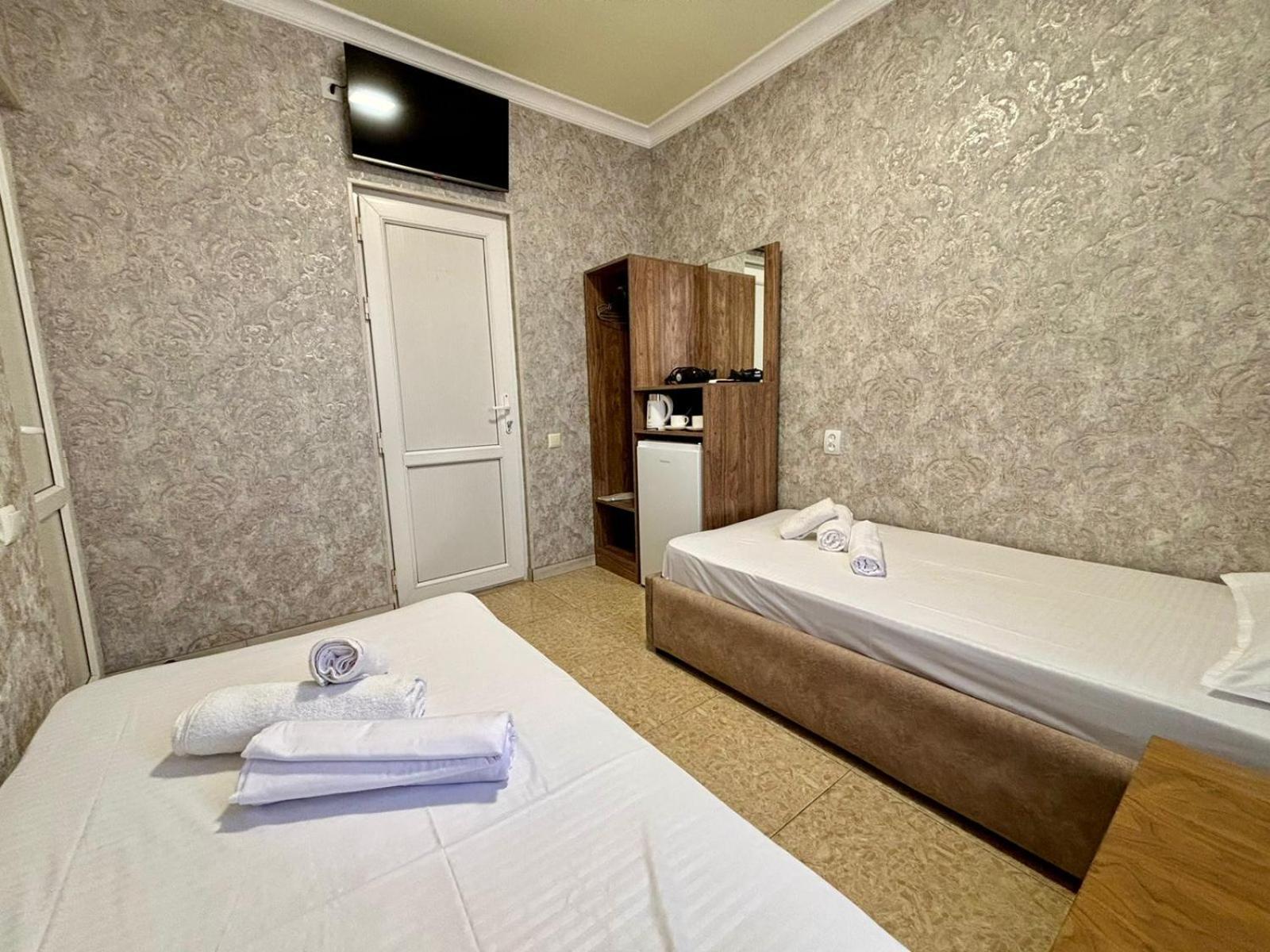 Styopa Hotel Yerevan Exterior foto