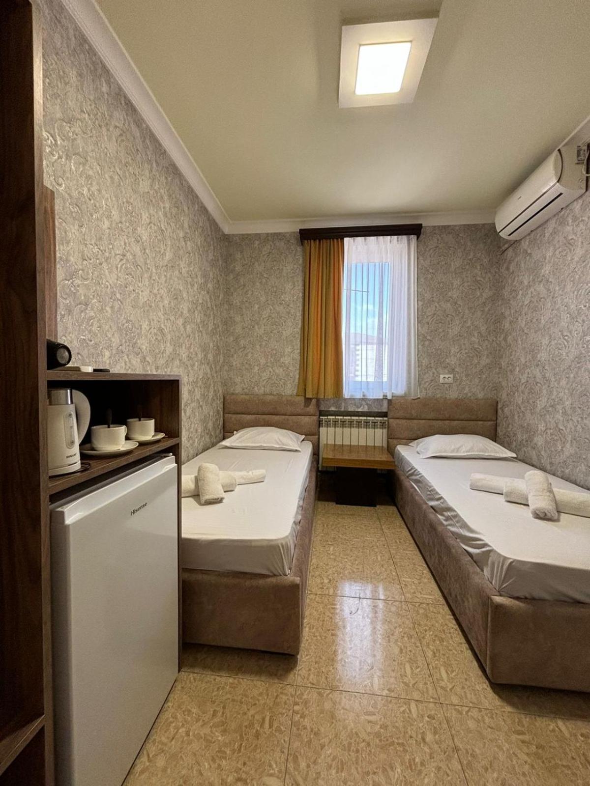 Styopa Hotel Yerevan Exterior foto
